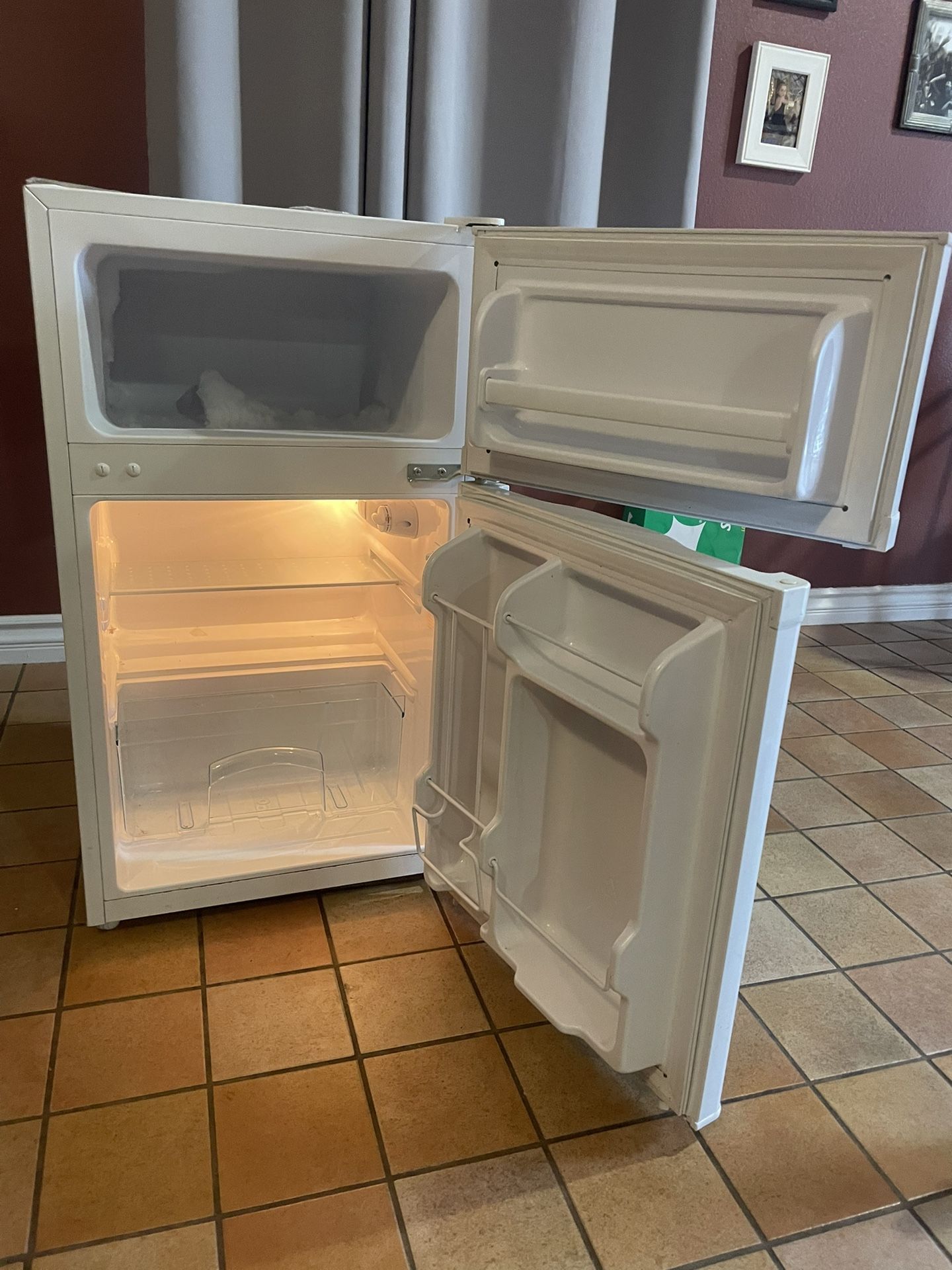 Mini Fridge