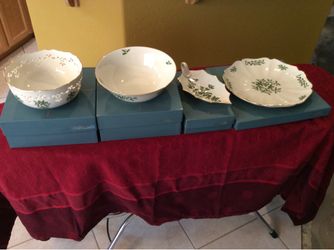 Vintage Lenox Holly & Berries Serving Dishes