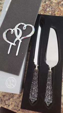 Crystal serving set/cake topper