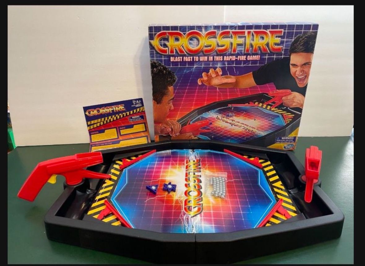 2016 Hasbro Gaming - Crossfire Launching Marble Game