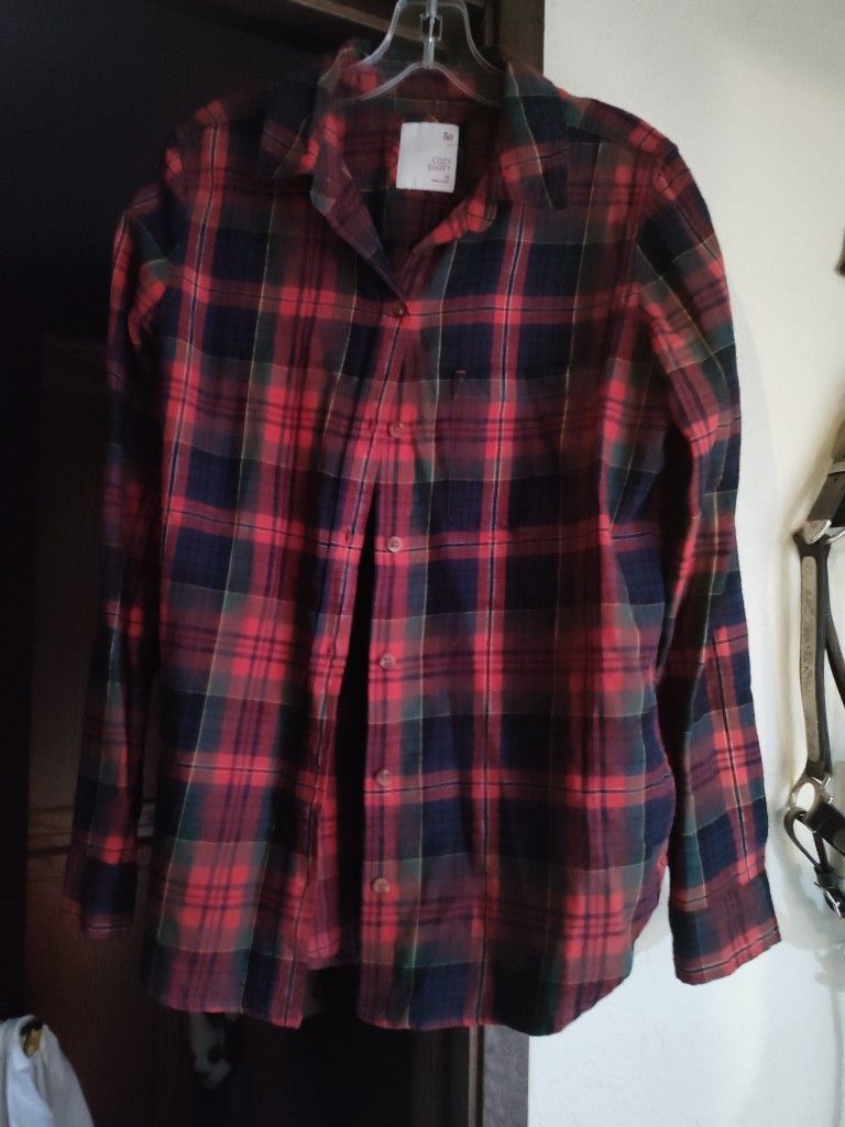 Women's Flannel Button Up Shirt