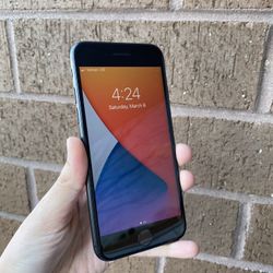 iPhone 7 - 32 GB - Unlocked For Worldwide Use 