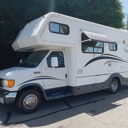 2004 Bigfoot 24ft Class C