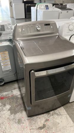 Kenmore Elite Front Load Dryer – Steam, Metallic Gray