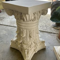 Corinthian Column Post Plaster Planter stand( not heavy)