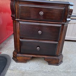 Small table with 3 drawers in good condition and clean, the drawers roll very smoothly. It measures 29 inches high, 16 inches deep, and 26 inches long
