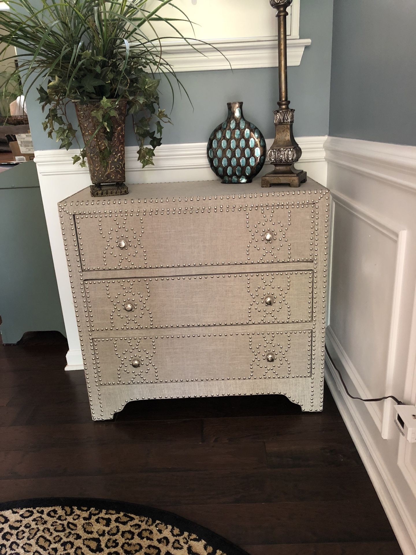 Pier 1 Lexford chest