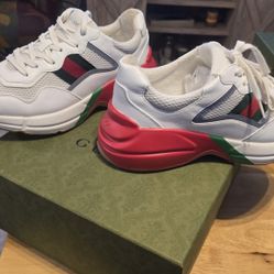 GUCCI LOWTOP White With Red