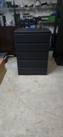 Dresser - Normal Wear