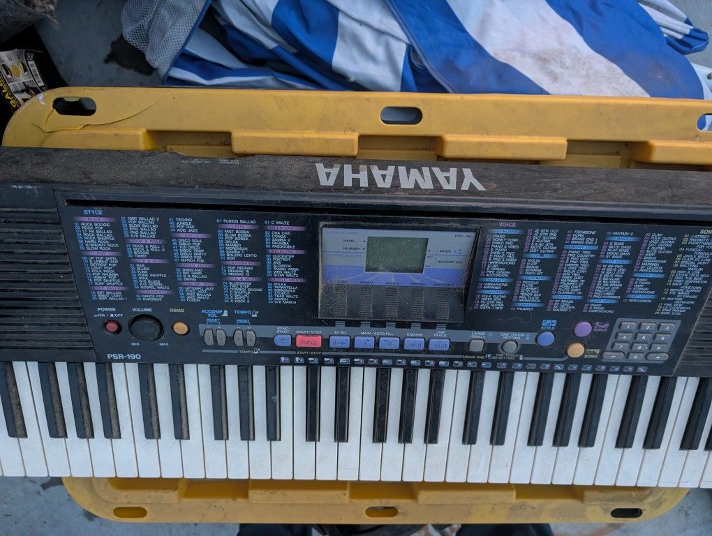 Yamaha Keyboard