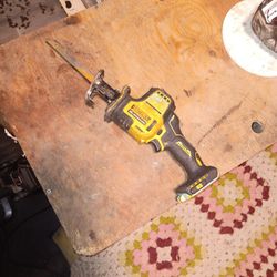 DeWalt 20v Brushless Sawzaw 