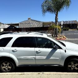 2005 Chevrolet Equinox White