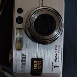 Vivitar Vivicam X30  Digital Camera 