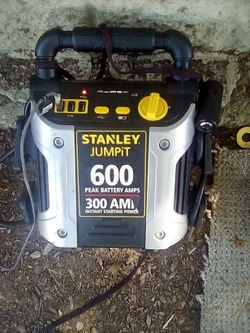 Stanley jumpit 600 instant starting power