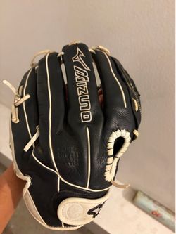 Mizuno Supreme Softball Glove 12 in
