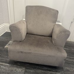 Villas Kids Rocking Chair