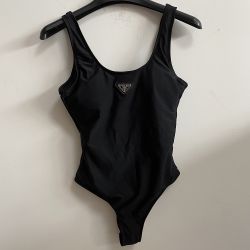  Womens Size M Black One Piece Swimsuit 