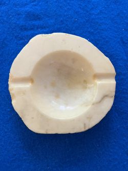 VINTAGE ALABASTER ASHTRAY HAND CARVED ITALY