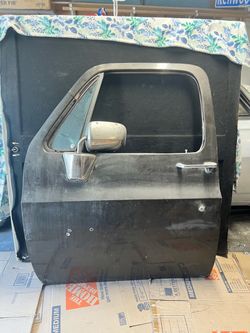 Truck Door with Chrome Mirror and Handle