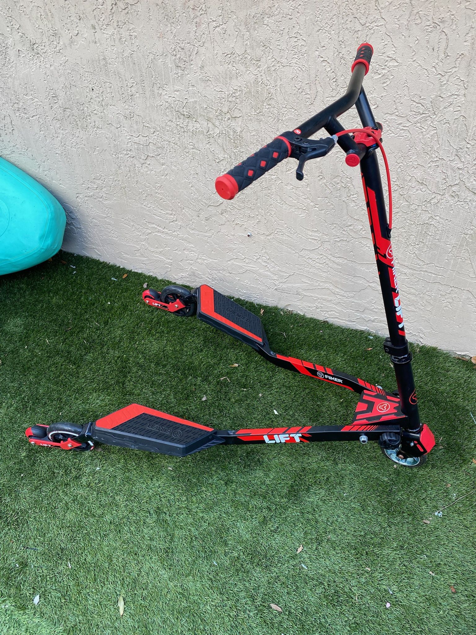 Yvolution Y Fliker LIFT L3 Scooter - (2 Available) - $95 EACH - See My Items 😎