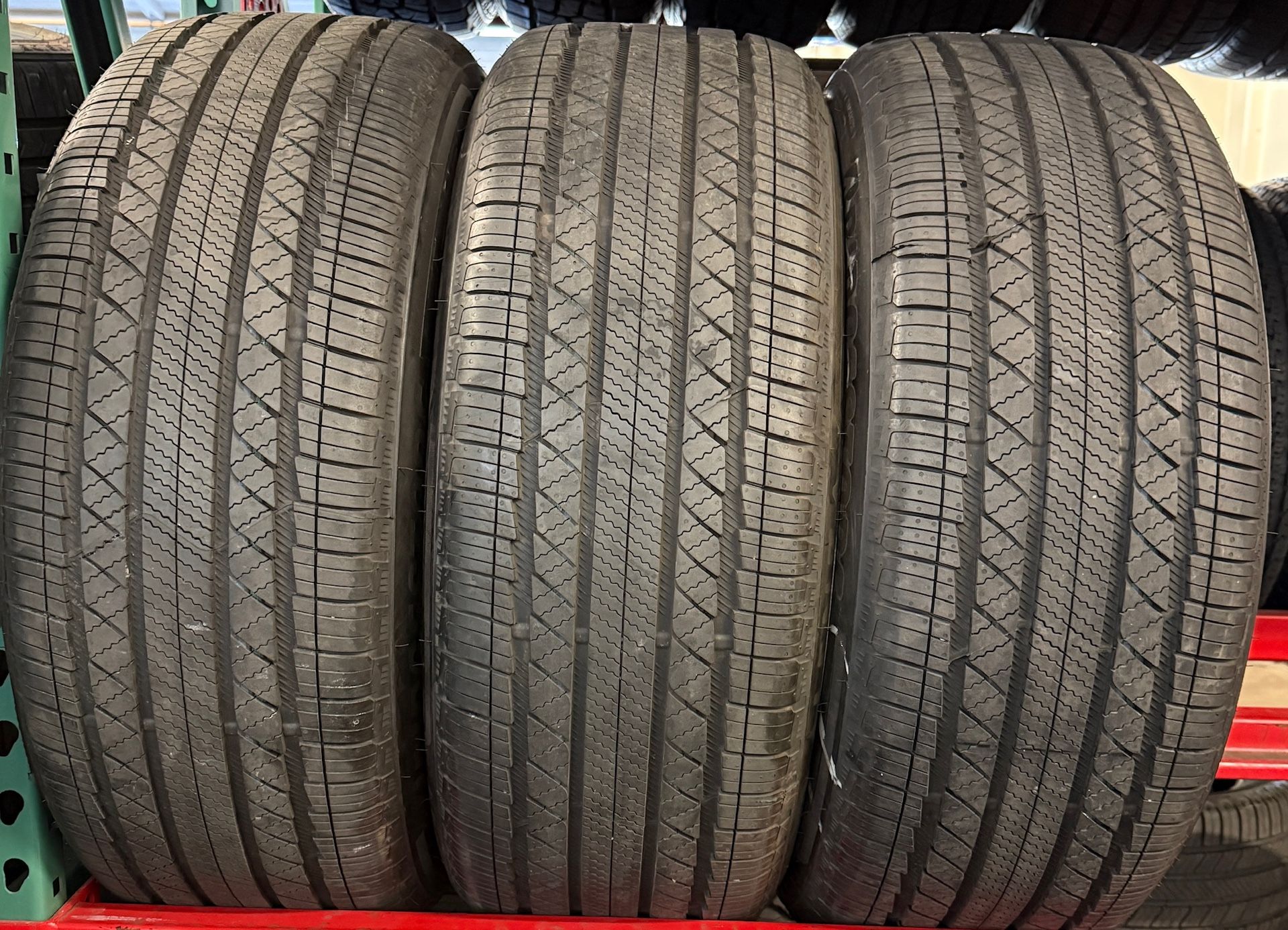 Bridgestone 255 50 21