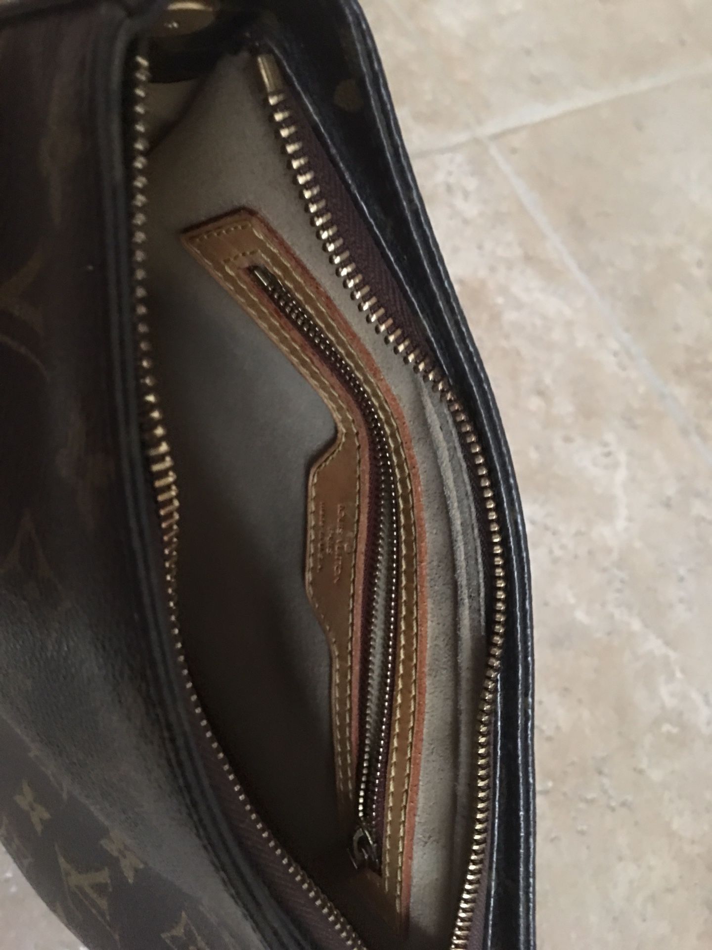 Louis Vuitton purse