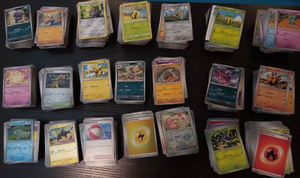 ~2000 Pokemon Card Bulk Lot