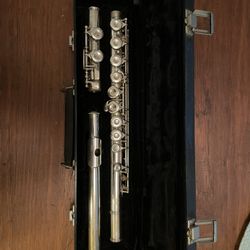King 610 Used Flute with Case