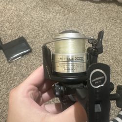 Shimano Aero 2000 Spinning Fishing Reel – Clean, Smooth, Fully Working”