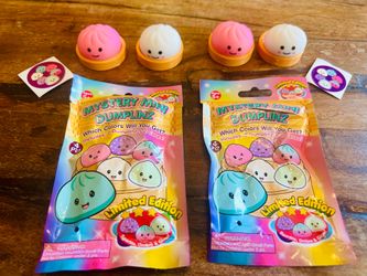 2x Opened  same colors but not used!!!! Mystery Mini Dumplinz Limited Edition, Bought at Geppetto‘s!