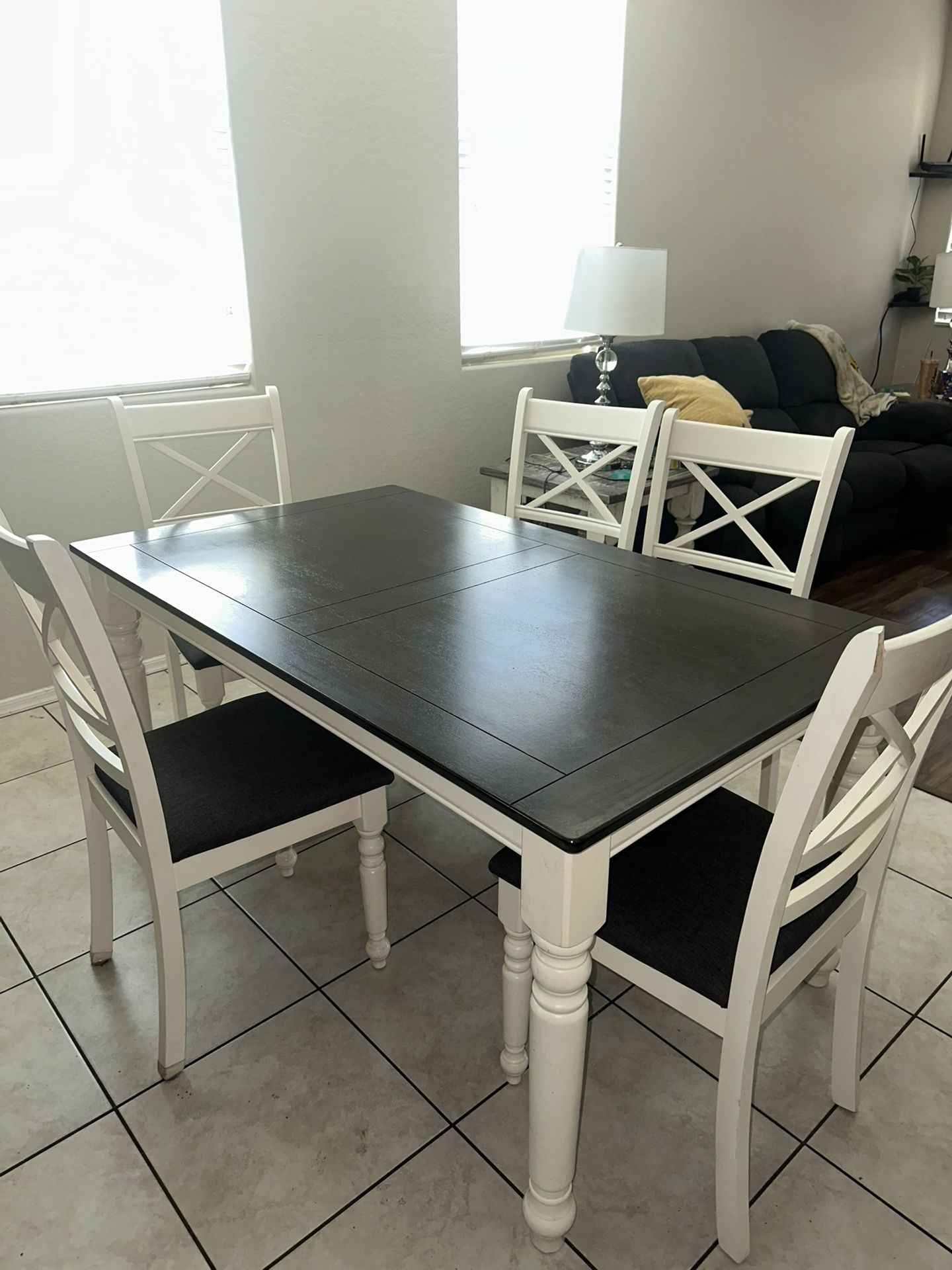 Dinning Table