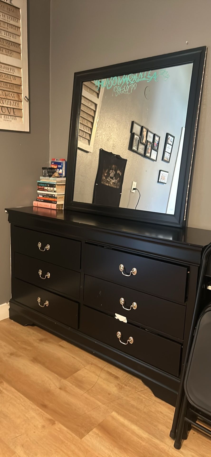 Dresser W Mirror