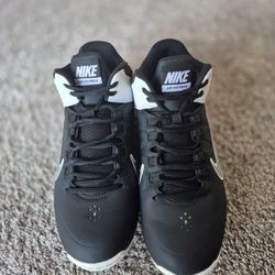 Nike Basketball Shoes Size 8.5– Like New