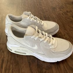 Nike Air Max Sneakers 9.5