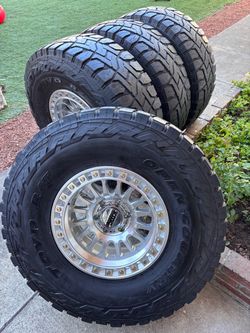 New KMC and 37x12.50/17 tires ford trucks 6x135 ford f150