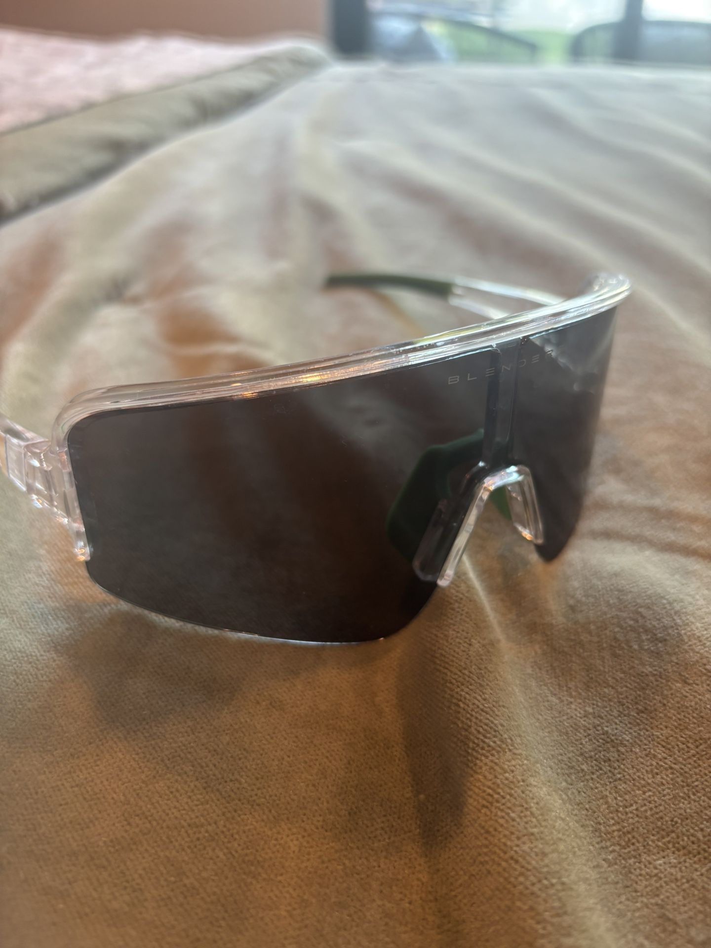 Blenders Adventure Land Sunglasses - Mint With Case