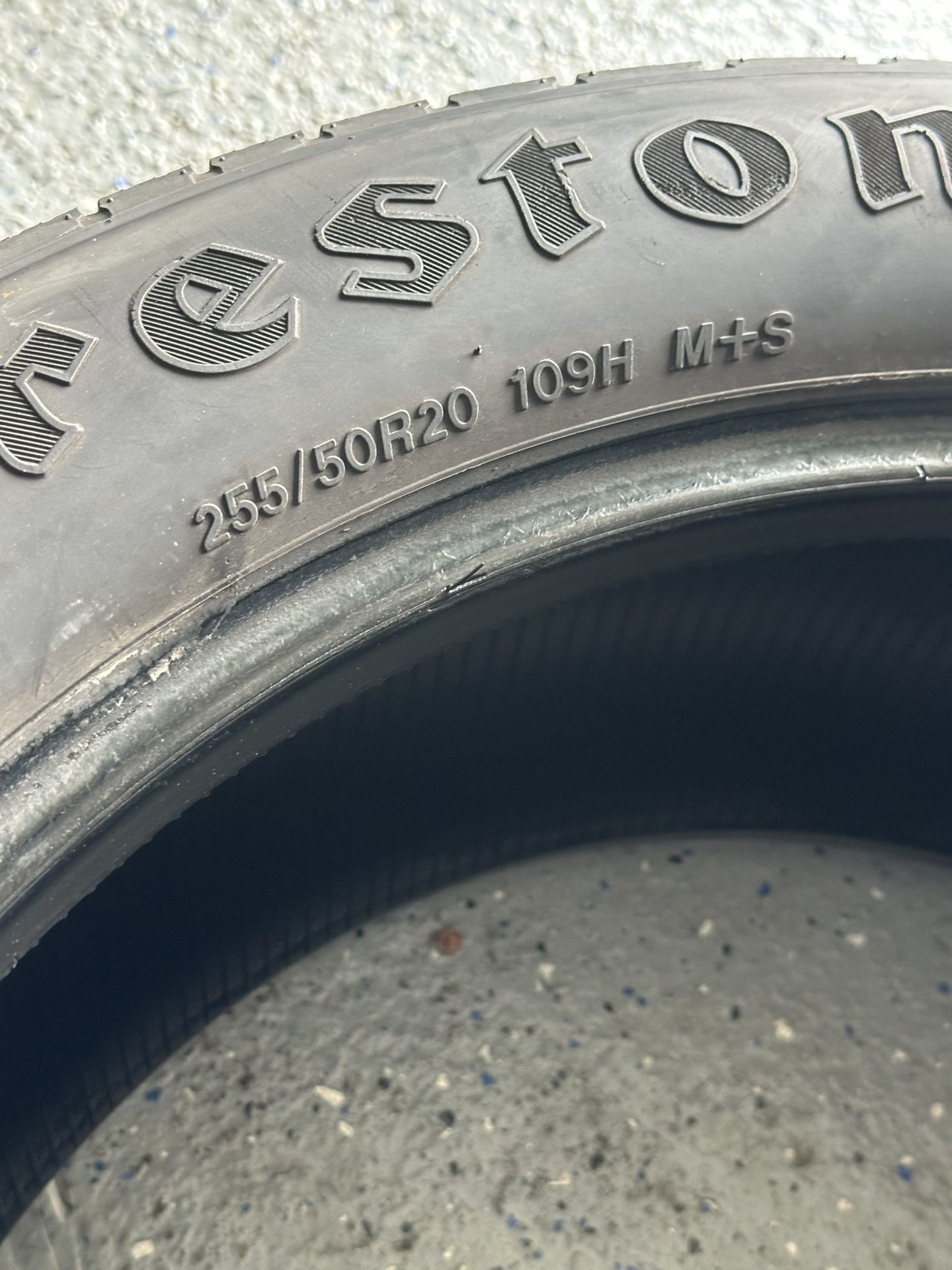 255/50R20 Tires