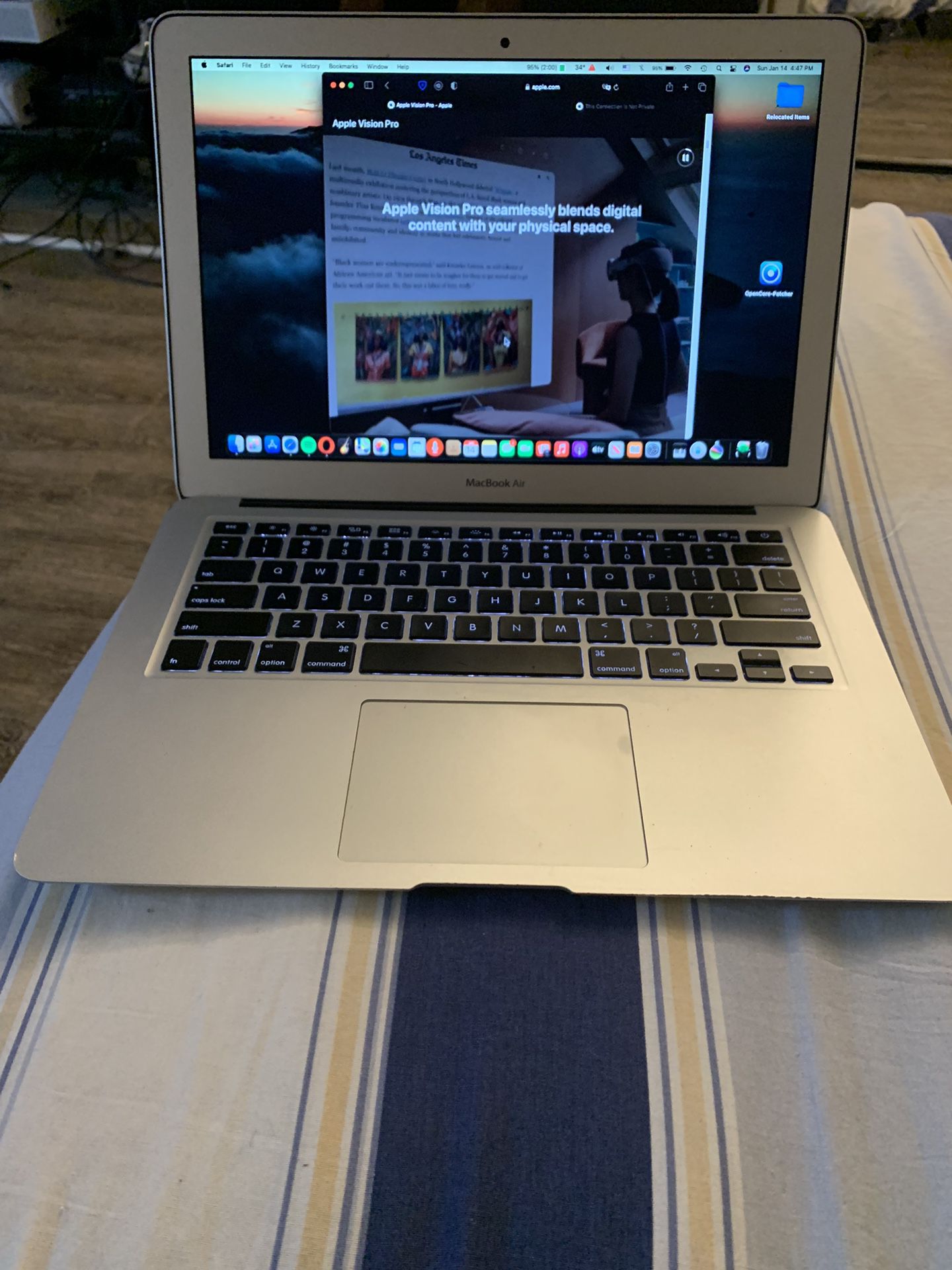 MacBook Air 13” 2014 i7 8gig 500gb SSD