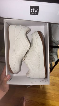 Alo shoes white gum bottom