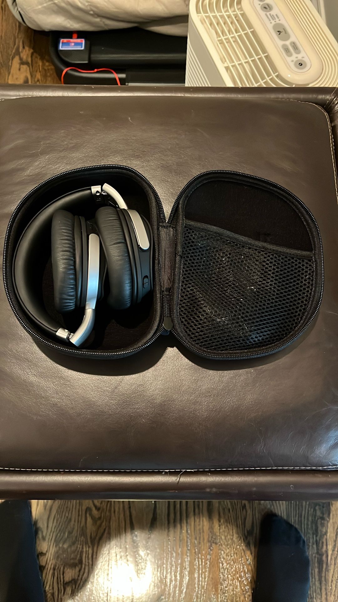 Paww Bluetooth Headphones