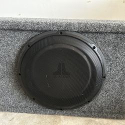 Subwoofer Ready To Install JL AUDIO