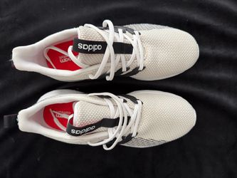 Adidas Questar Flow