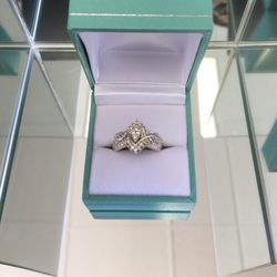 10k Diamond Ring