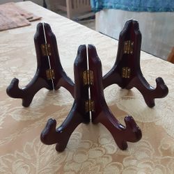 ORIENTAL DECOR THREE PIECE ROSE WOOD SET OF THREE. 4 INCHES PLAT STAND 