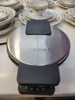 Cuisinart Round Waffle Maker
