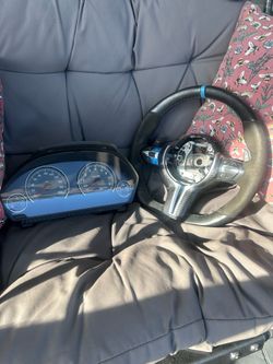 F80-F82 M3/M4 steering wheel & cluster