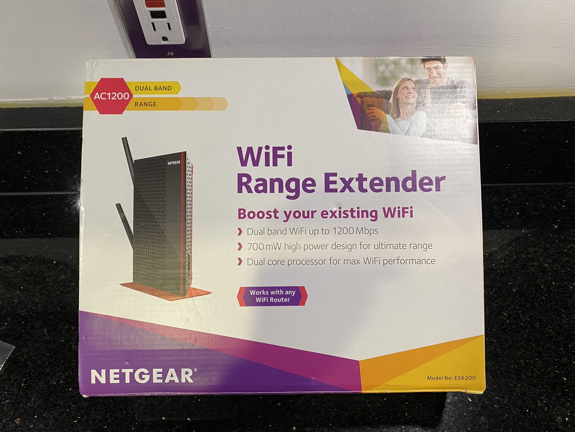 Netgear AC1200 Dual Band WiFi Range Extender Model EX6200