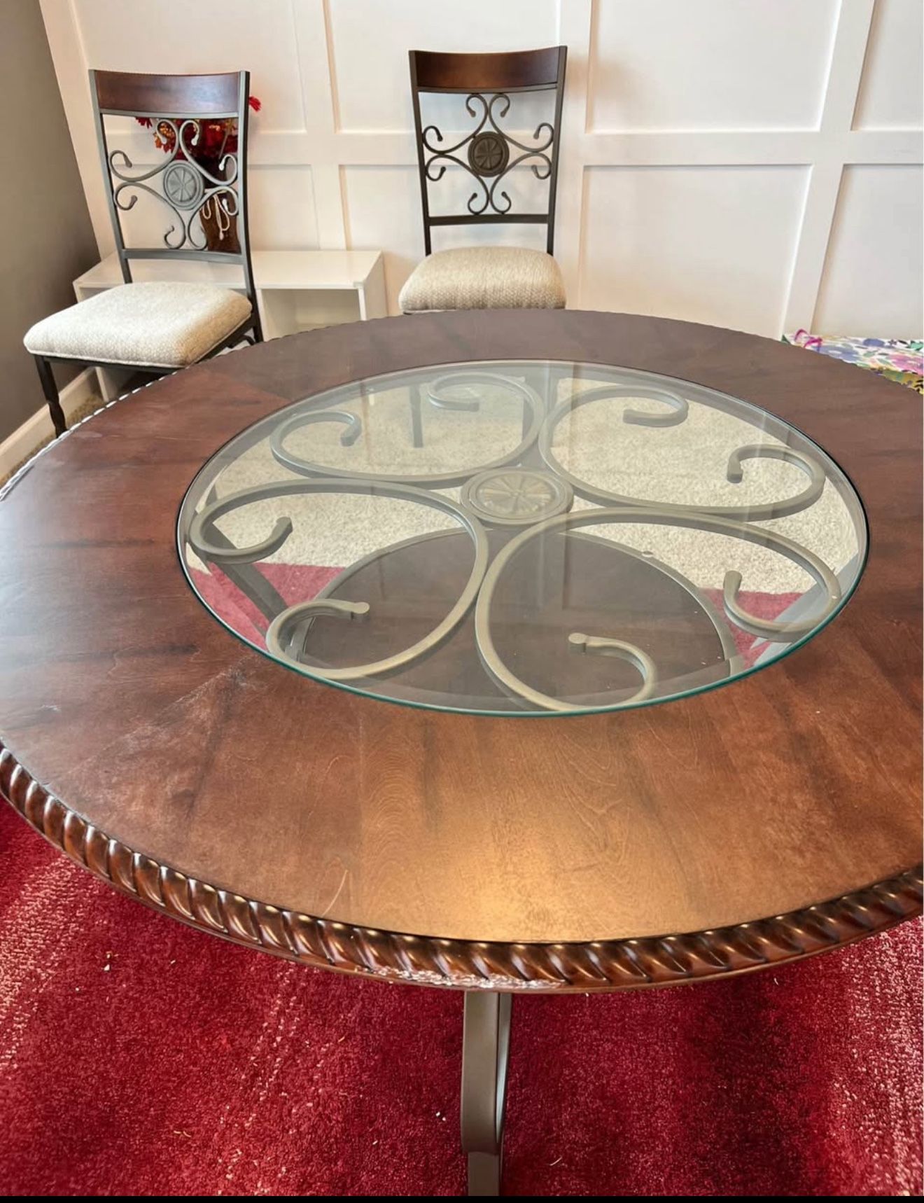 An Excellent Dining Table And 4 Chairs - Like New For Sale