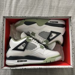 Jordan 4 Retro