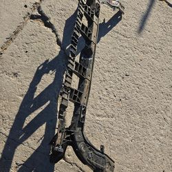 Ford Mustang radiador support Oem